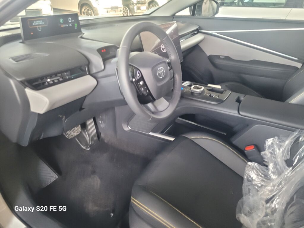 Toyota bZ5: 2026 г., Автомат, Электромобиль, Фастбек: фото 5