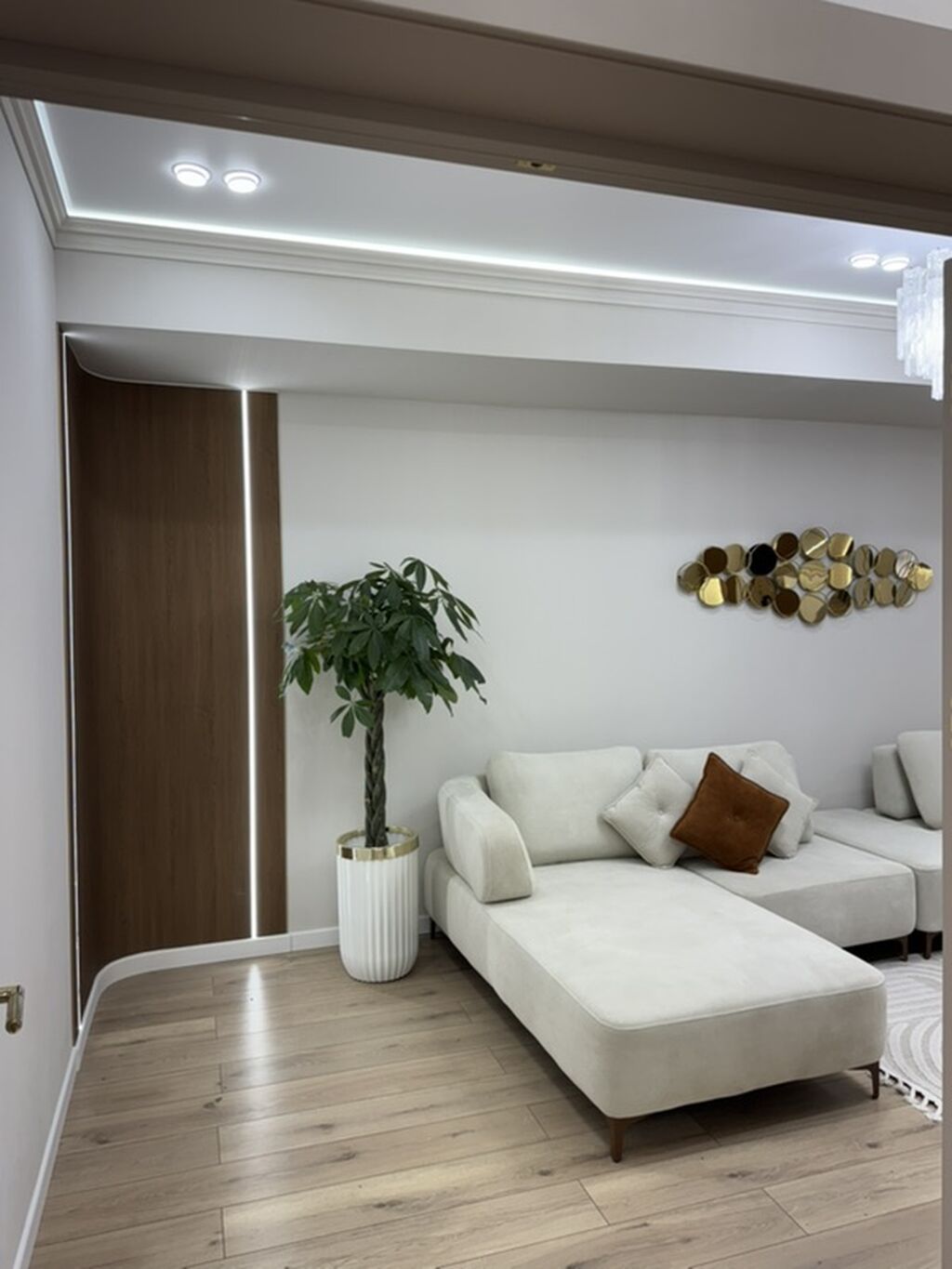 Продам 3-комнатную квартиру 107 м² в мкр. Асанбай: фото 2