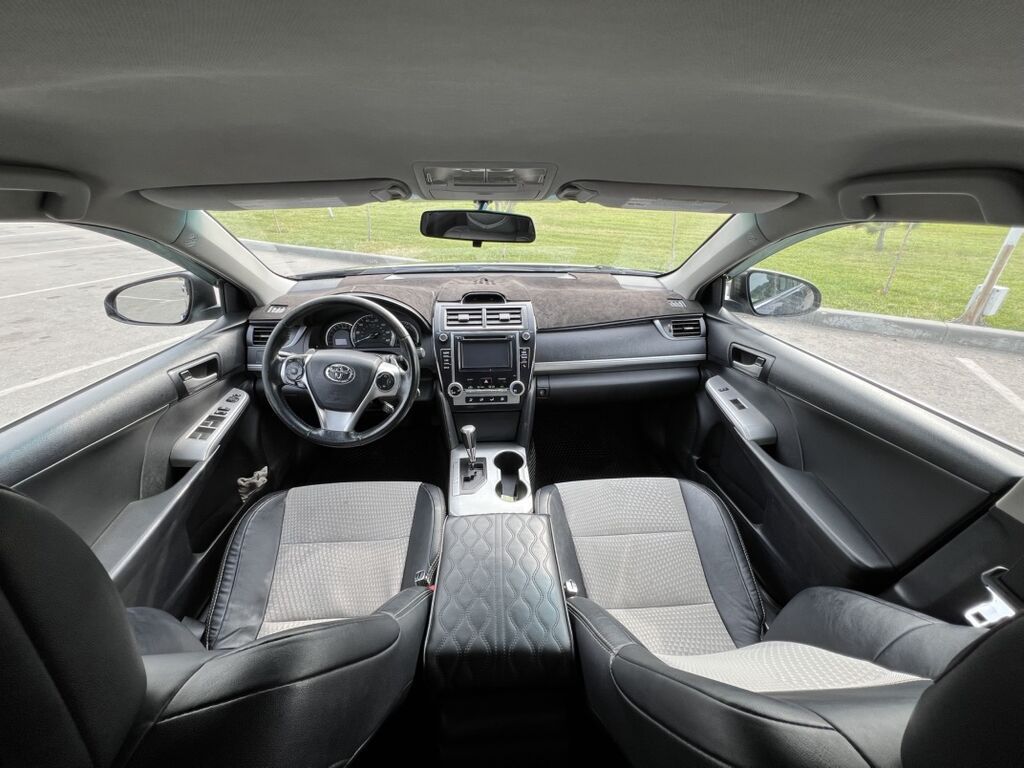 Toyota Camry: 2014 г., 2.5 л, Автомат, Бензин, Седан: фото 8