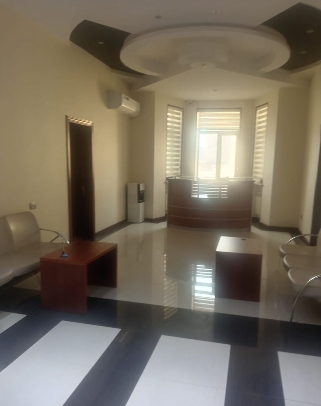 Abşeron rayonu, Xirdalan şəhəri, Sənaye zona, Anbar/istehsalat sahəsi