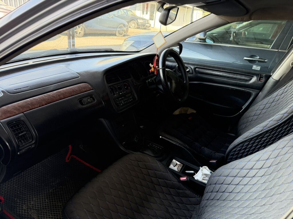 Honda Accord: 2002 г., 1.8 л, Механика, Бензин, Седан: фото 5