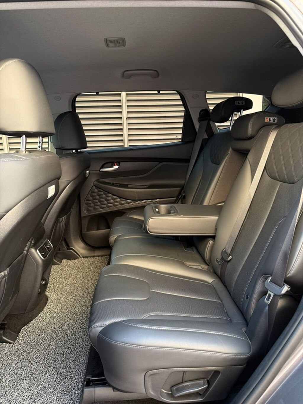 Hyundai Santa Fe: 2023 г., 1.6 л, Автомат, Гибрид, Кроссовер: фото 4