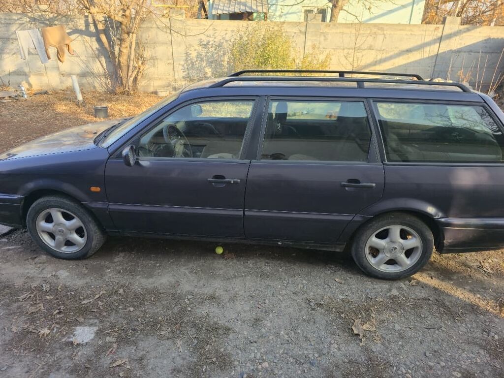 Volkswagen Passat Variant: 1994 г., 2 л, Механика, Бензин, Универсал: фото 4