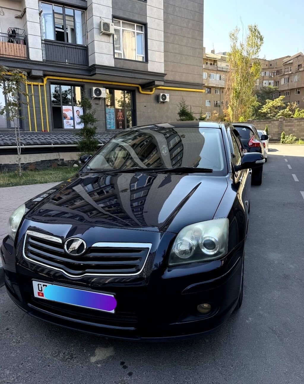 Toyota Avensis: 2003 г., 1.8 л, Автомат, Бензин, Лифтбек: фото 3