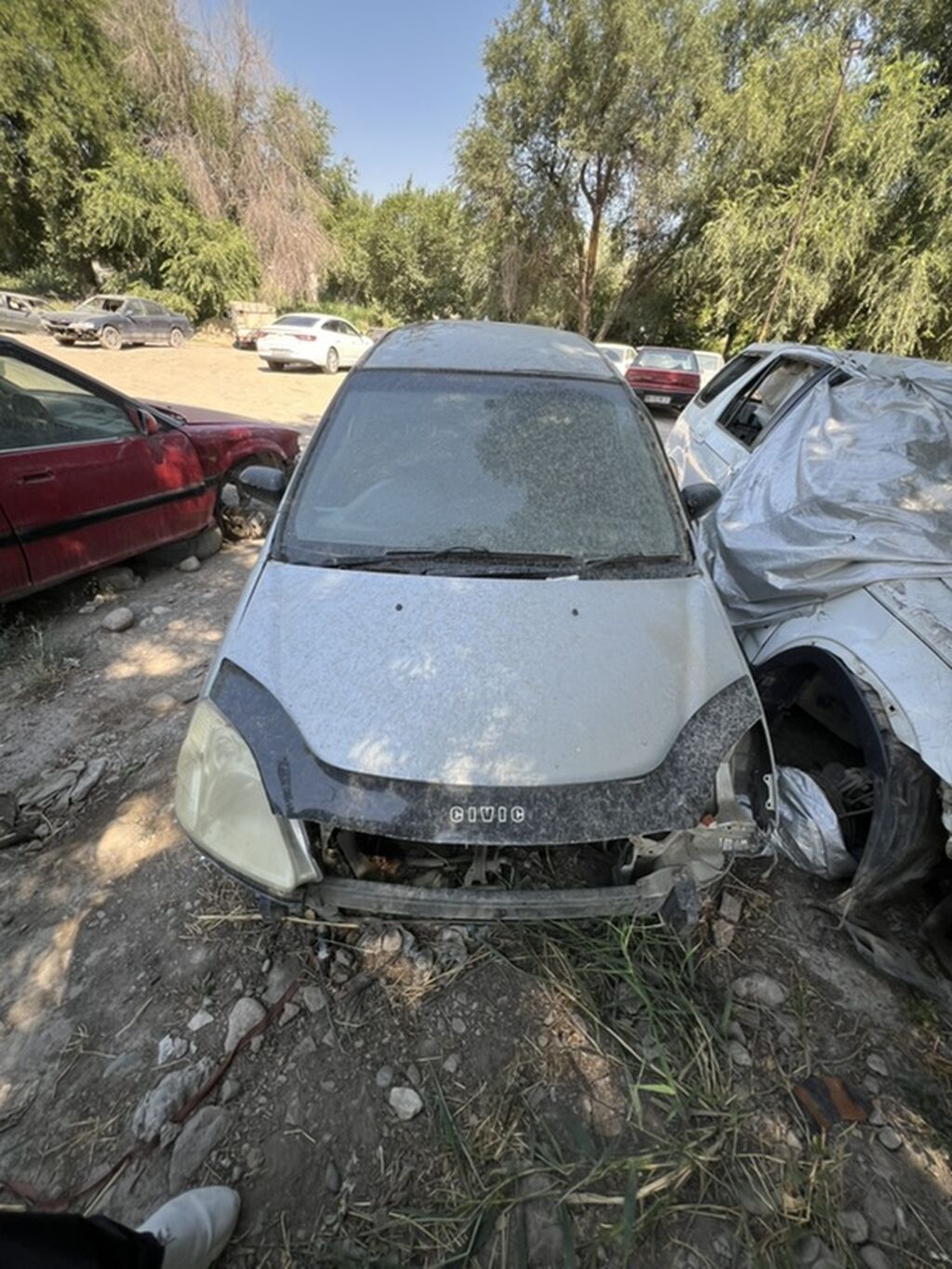 Honda Civic — корпуса и детали на разбор Предлагаются два автомобиля: фото 4