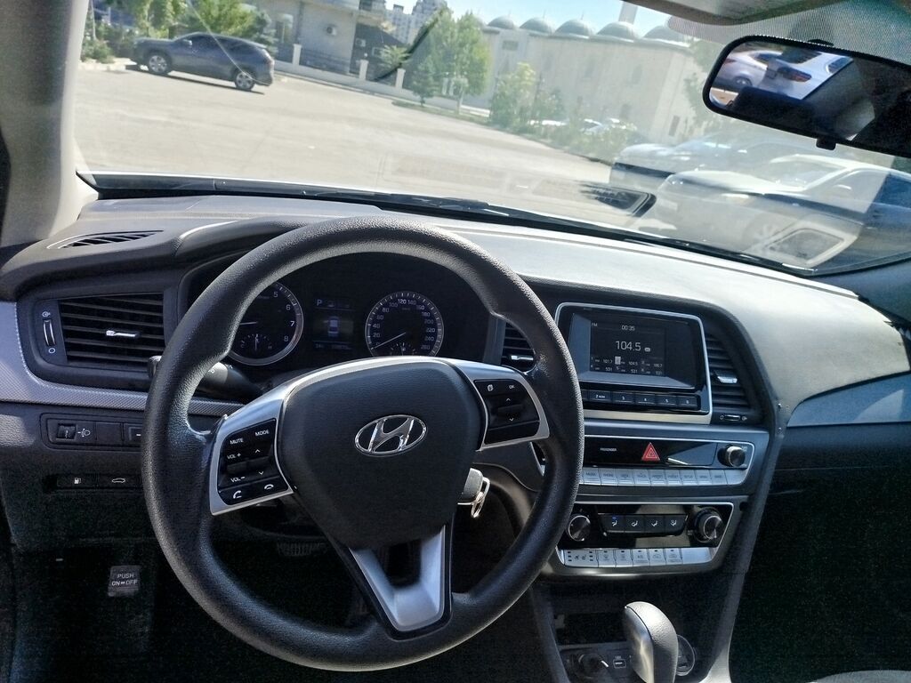 Hyundai Sonata: 2019 г., 2 л, Автомат, Газ, Седан: фото 8