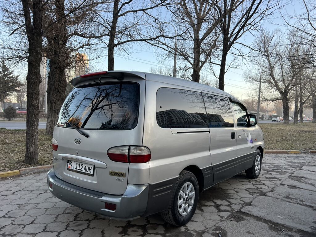 Hyundai H-1: 2007 г., 2.5 л, Автомат, Дизель, Минивэн: фото 2