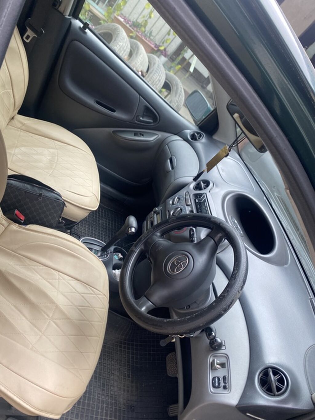 Toyota Vitz: 2002 г., 1 л, Автомат, Бензин, Хэтчбэк: фото 6