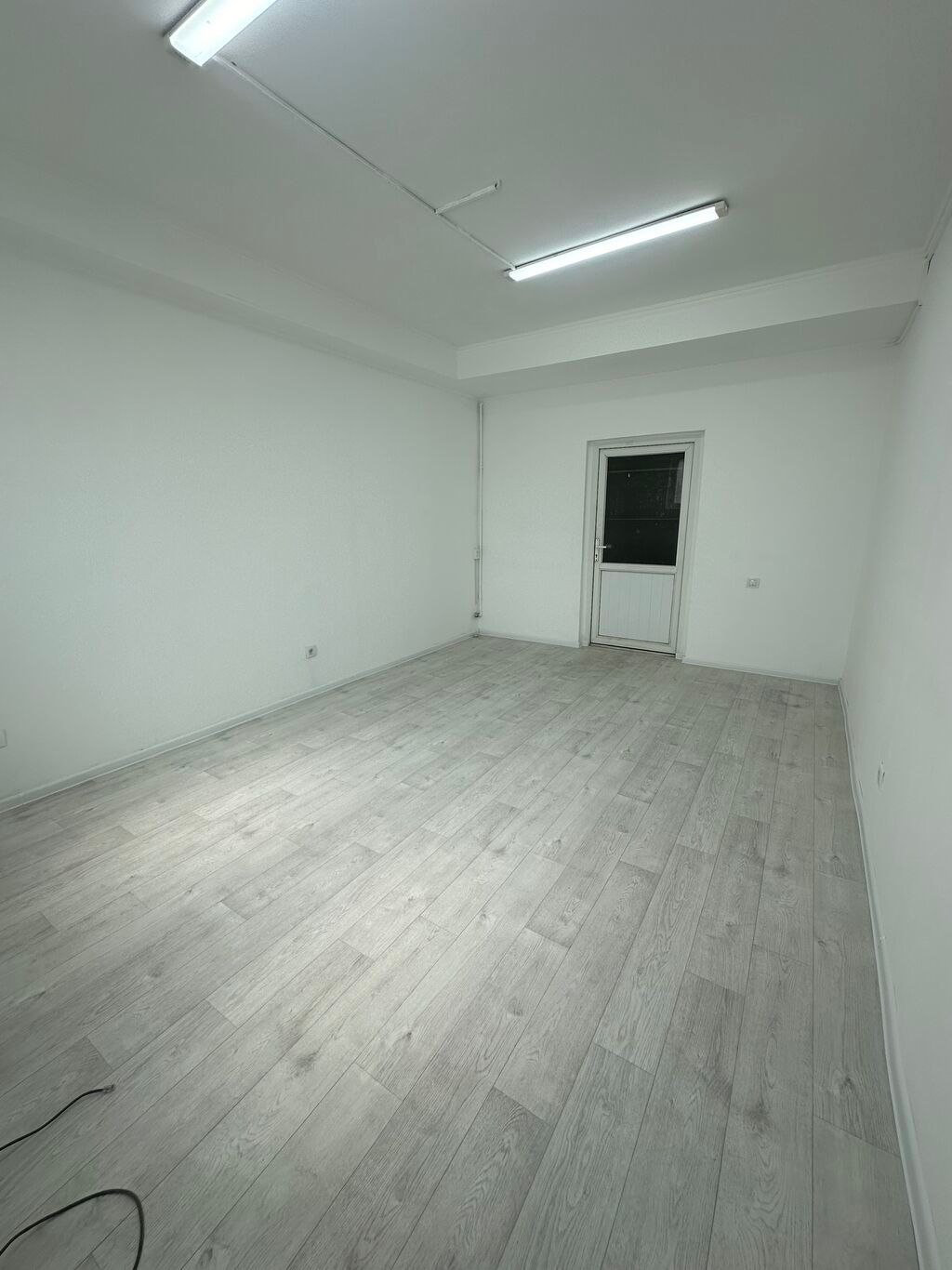 Аренда офисов, 23 м², В жилом комплексе, С отдельным входом, С отдельным сан узлом, С юридическим адресом
