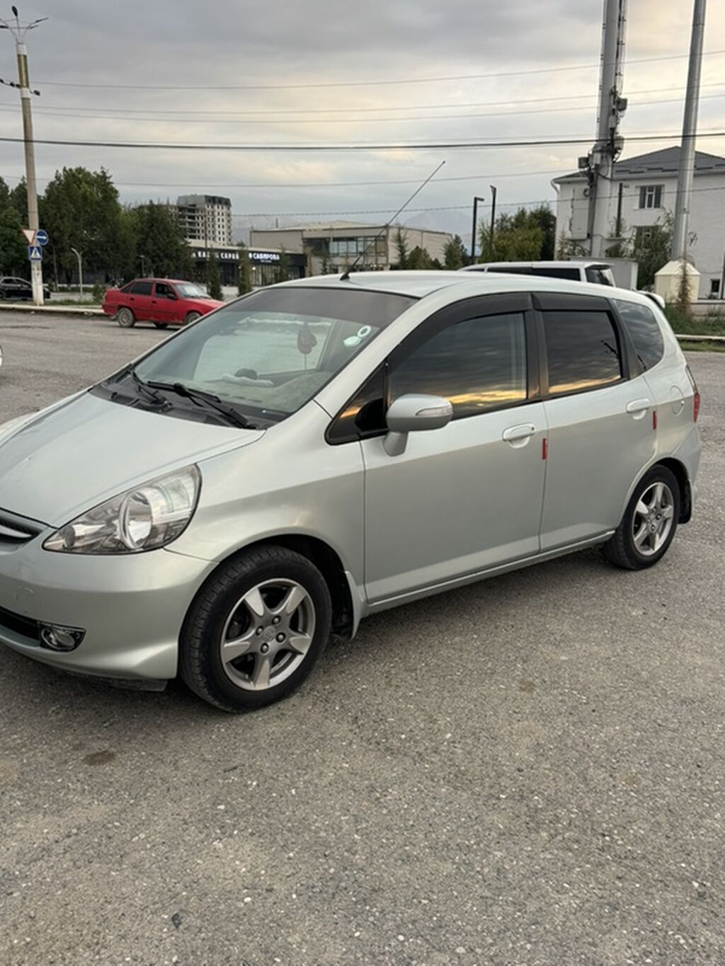 Honda Jazz: 2008 г., 1.4 л, Автомат, Бензин, Хэтчбэк — фото 1