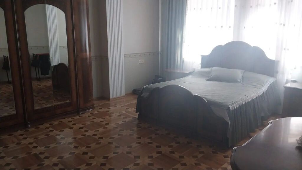 Binəqədidə 4 otaqlı köhnə tikili mənzil satılır, 169 m², 240 000 AZN, şəkil 4 / 9