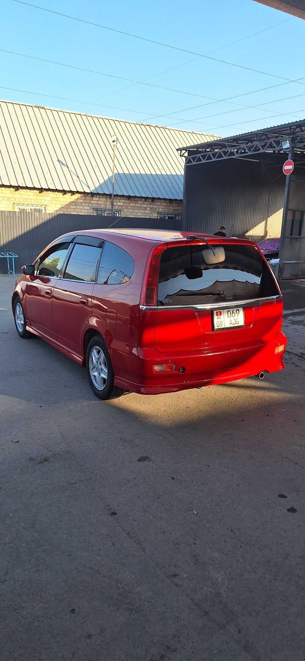 Honda Stream: 2002 г., 2 л, Автомат, Бензин, Минивэн: фото 3