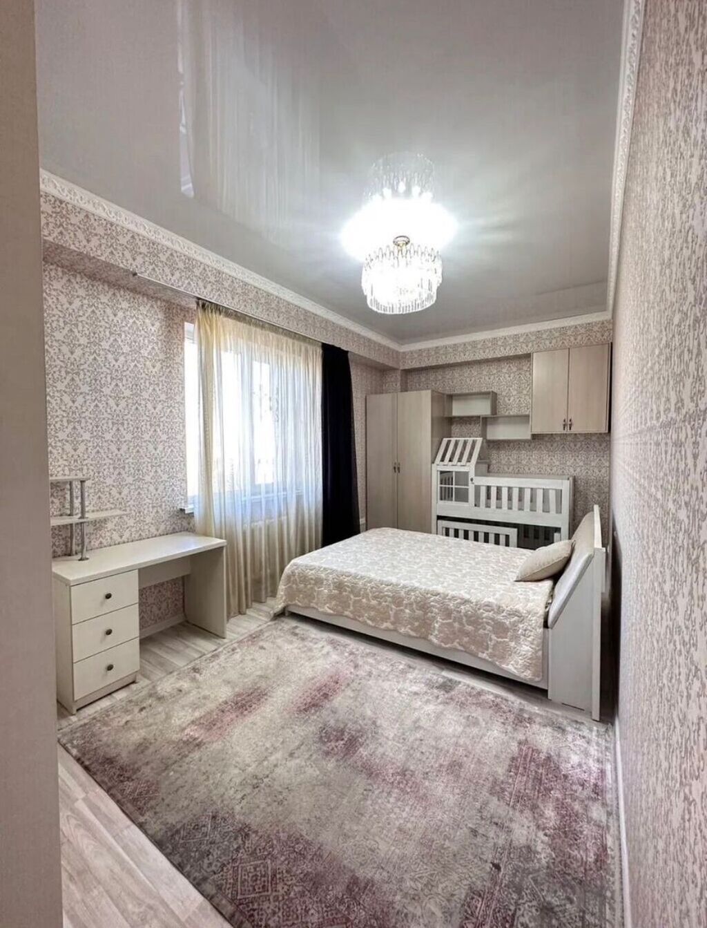 Сдам 4-комнатную квартиру в центре, 140 м²: фото 4