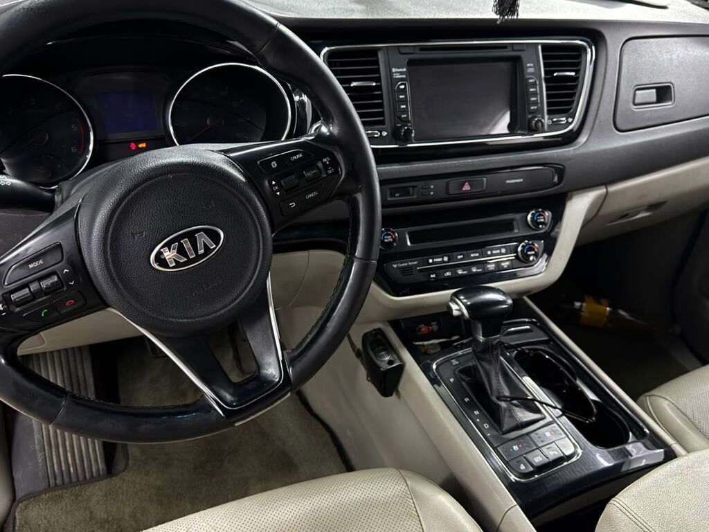 Kia Carnival: 2017 г., 2.2 л, Автомат, Дизель, Минивэн: фото 5