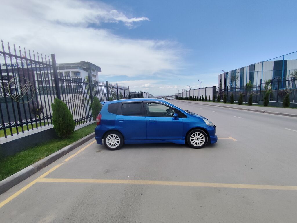 Honda Fit: 2003 г., 1.5 л, Вариатор, Бензин, Хэтчбэк: фото 6