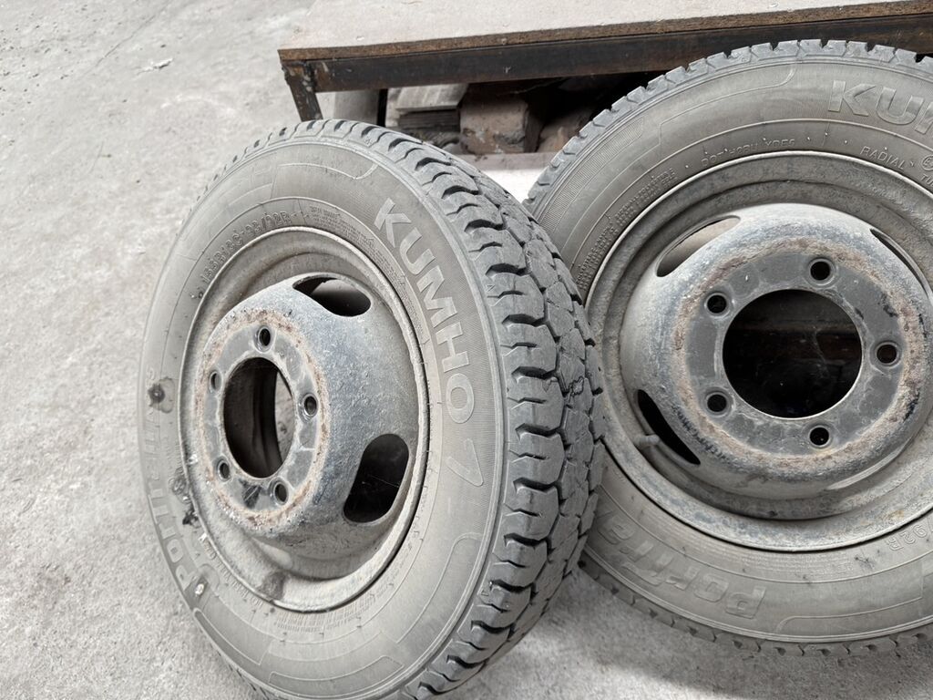 Портер / Бонго арткы дөңгөлөктөрү (155R13C Kumho) Срочно сатылат!: фото 4