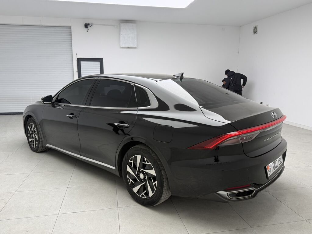 Hyundai Grandeur: 2022 г., 2.4 л, Автомат, Гибрид, Седан: фото 4
