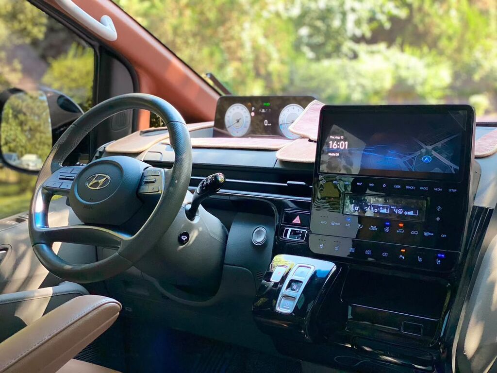 Hyundai Staria: 2022 г., 3.5 л, Автомат, Газ, Минивэн: фото 8