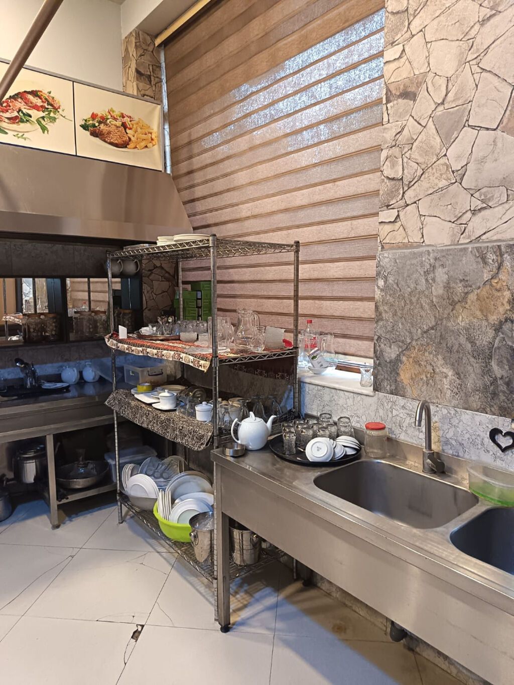 BADAMDARDA NÖQTƏSİNƏ QƏDƏR HAZIR — PREMİUM RESTORAN VƏ LOUNGE