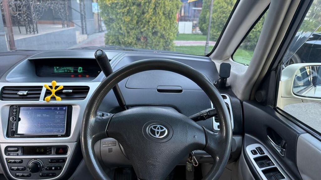 Toyota Opa: 2001 г., 1.8 л, Автомат, Универсал: фото 6