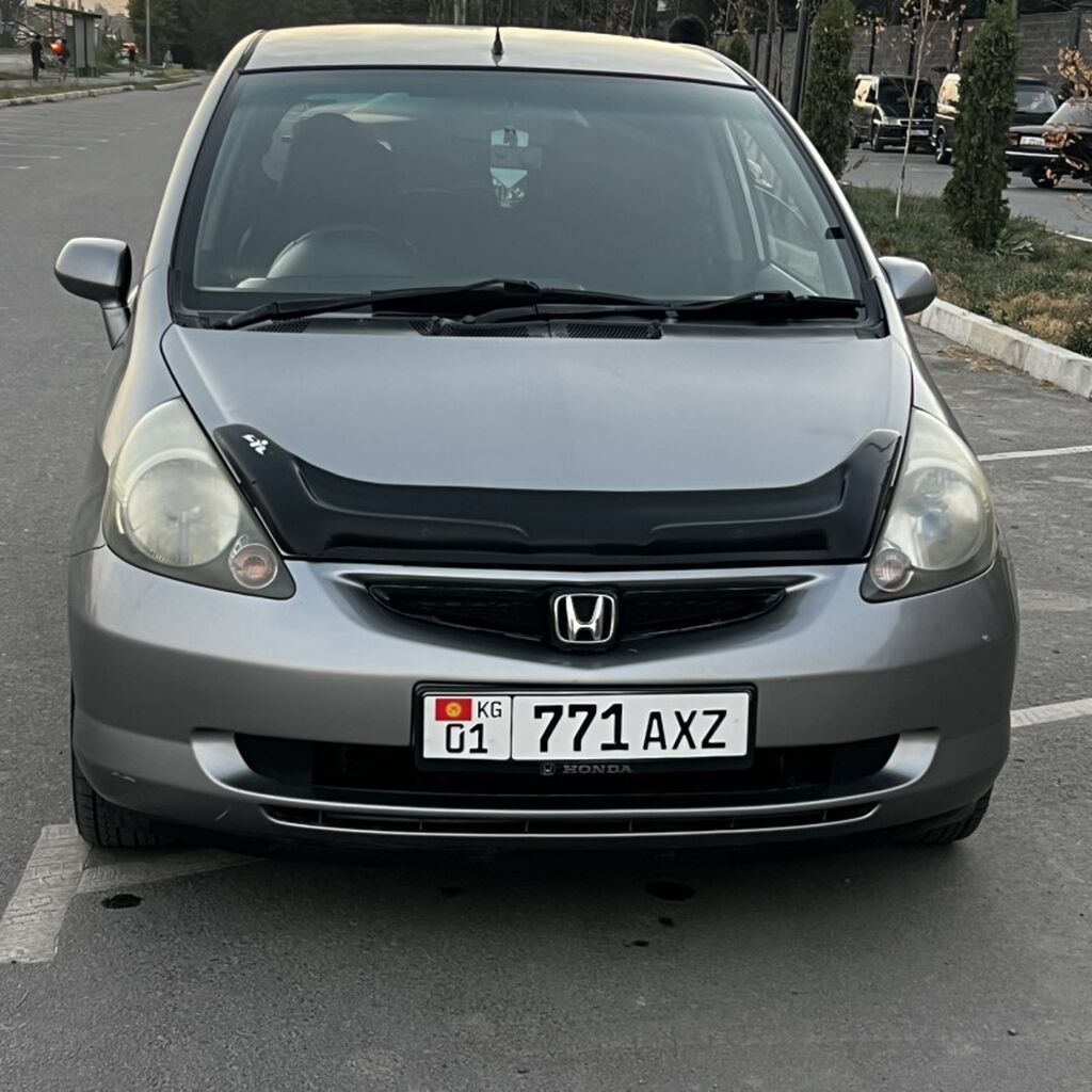 Honda Fit: 2004 г., 1.3 л, Вариатор, Бензин, Хэтчбэк: фото 2