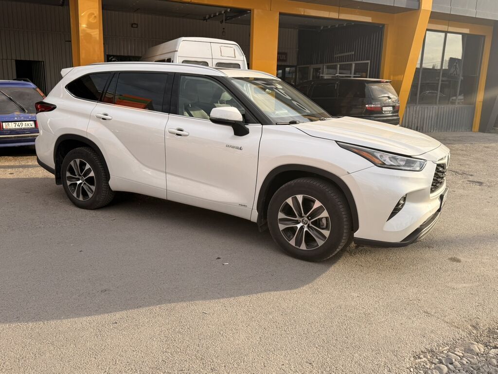 Toyota Highlander: 2021 г., 2.5 л, Вариатор, Гибрид, Кроссовер: фото 1