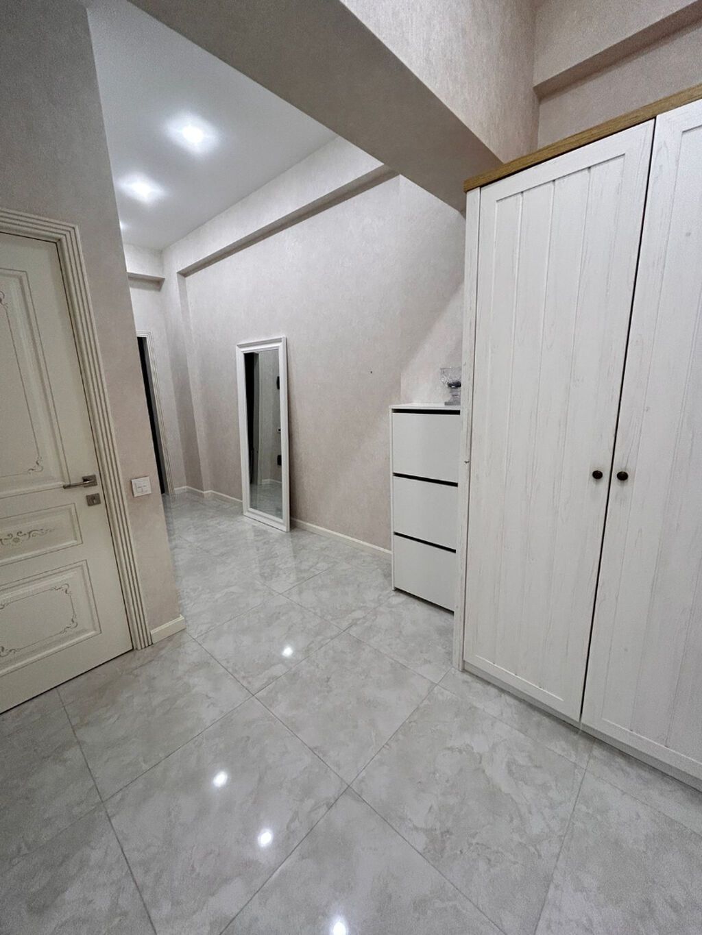 3 otaqlı, Yeni tikili, m. Həzi Aslanov, 97 kv. m