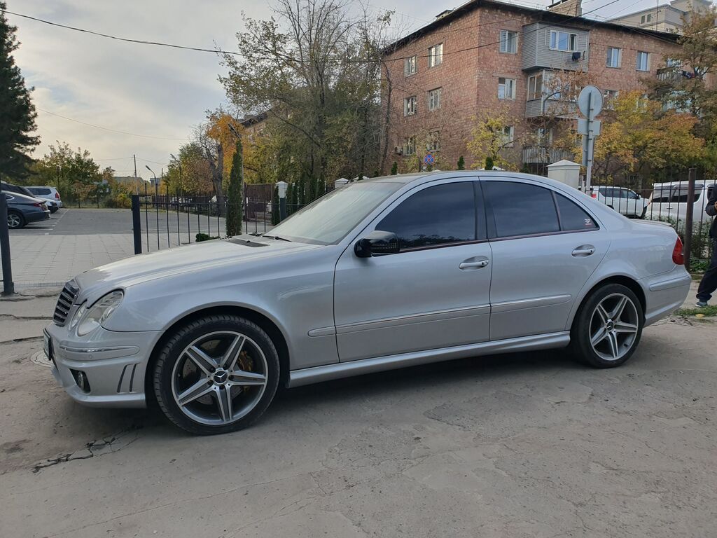 Mercedes-Benz E-Class: 2003 г., 5.5 л, Автомат, Бензин, Седан: фото 3