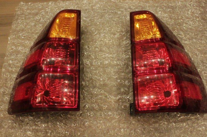 Фары задние на лексус gx470