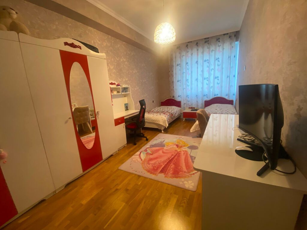 3 otaqlı, Yeni tikili, 105 kv. m