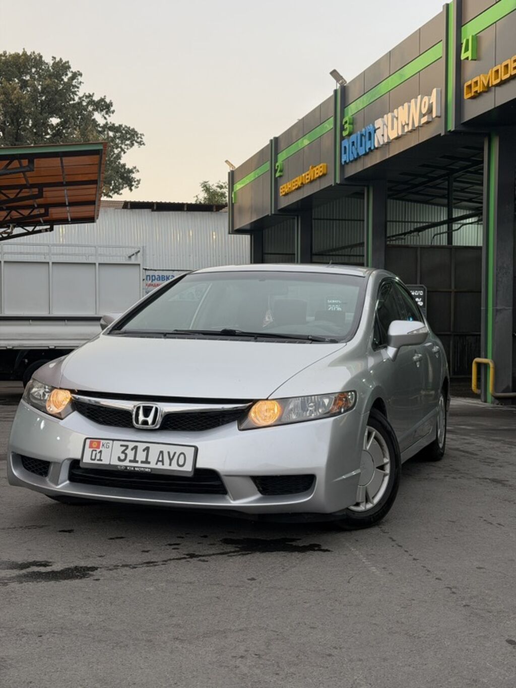 Honda Civic: 2008 г., 1.3 л, Вариатор, Гибрид, Седан: фото 1
