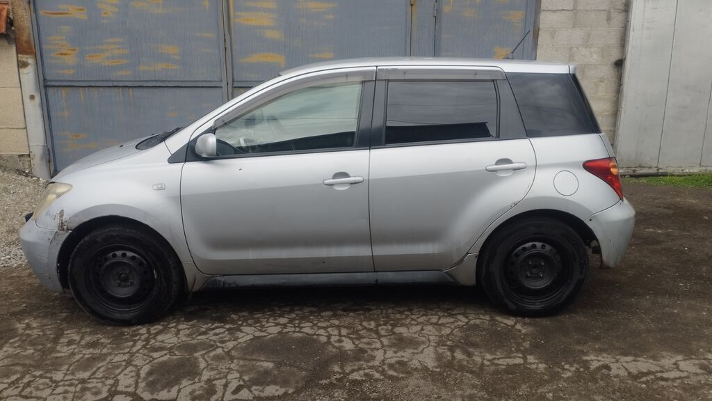Toyota Ist: 2002 г., 1.5 л, Автомат, Бензин, Хэтчбэк: фото 5