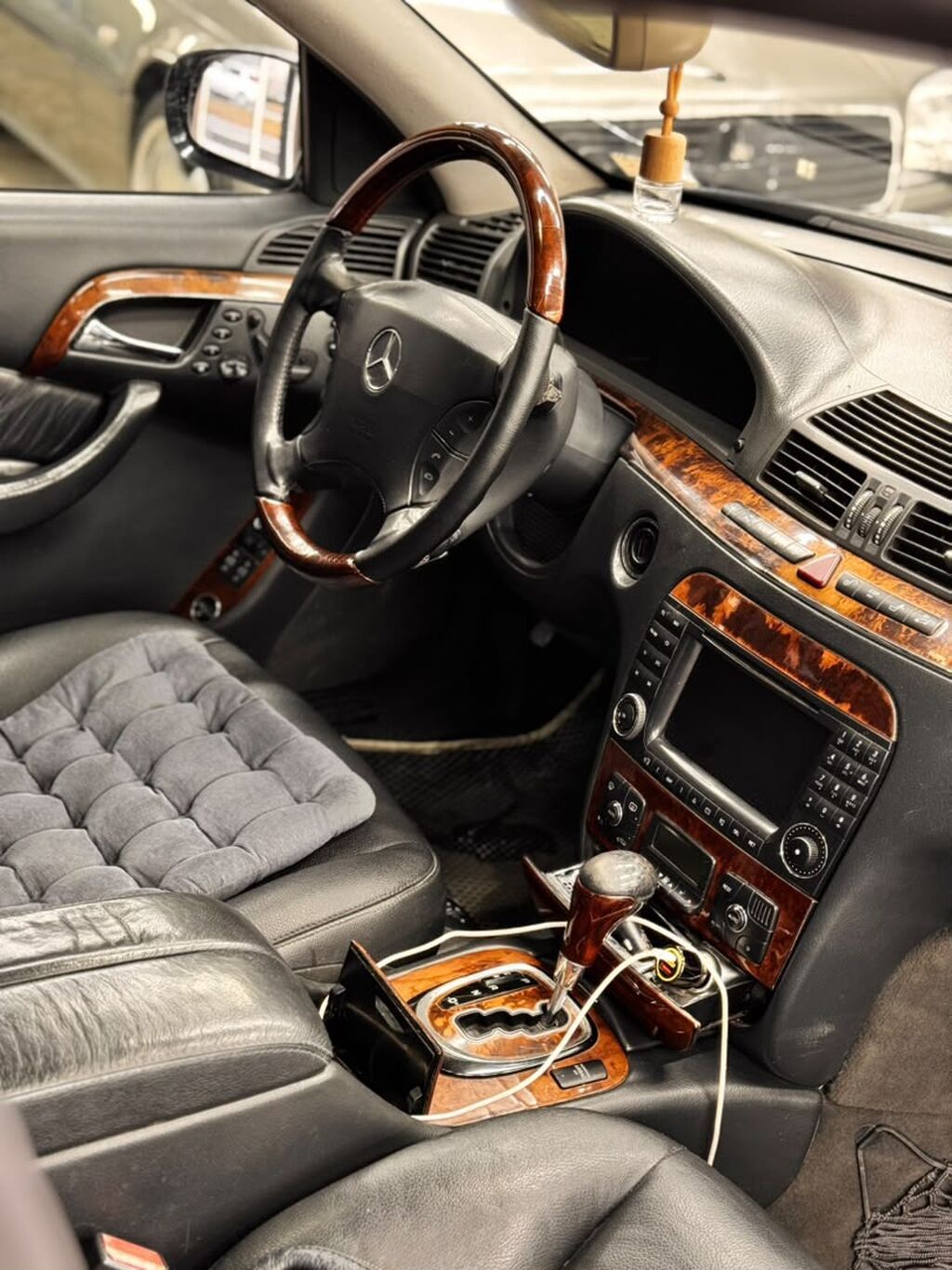 Mercedes-Benz 220: 2003 г., 5 л, Автомат, Бензин, Седан: фото 3