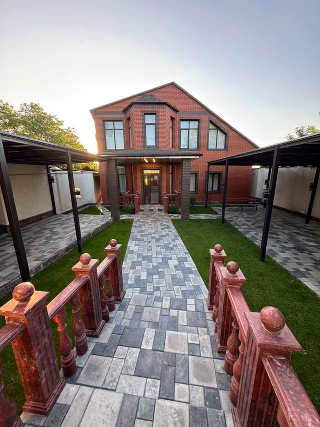 6 комнат, 370 м², 4 соток, Бишкек, Риэлтор: фото 2