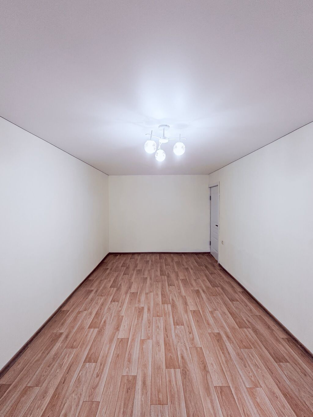 1 комната, 35 м², 104 серия, 1 этаж, Свежий ремонт: фото 3