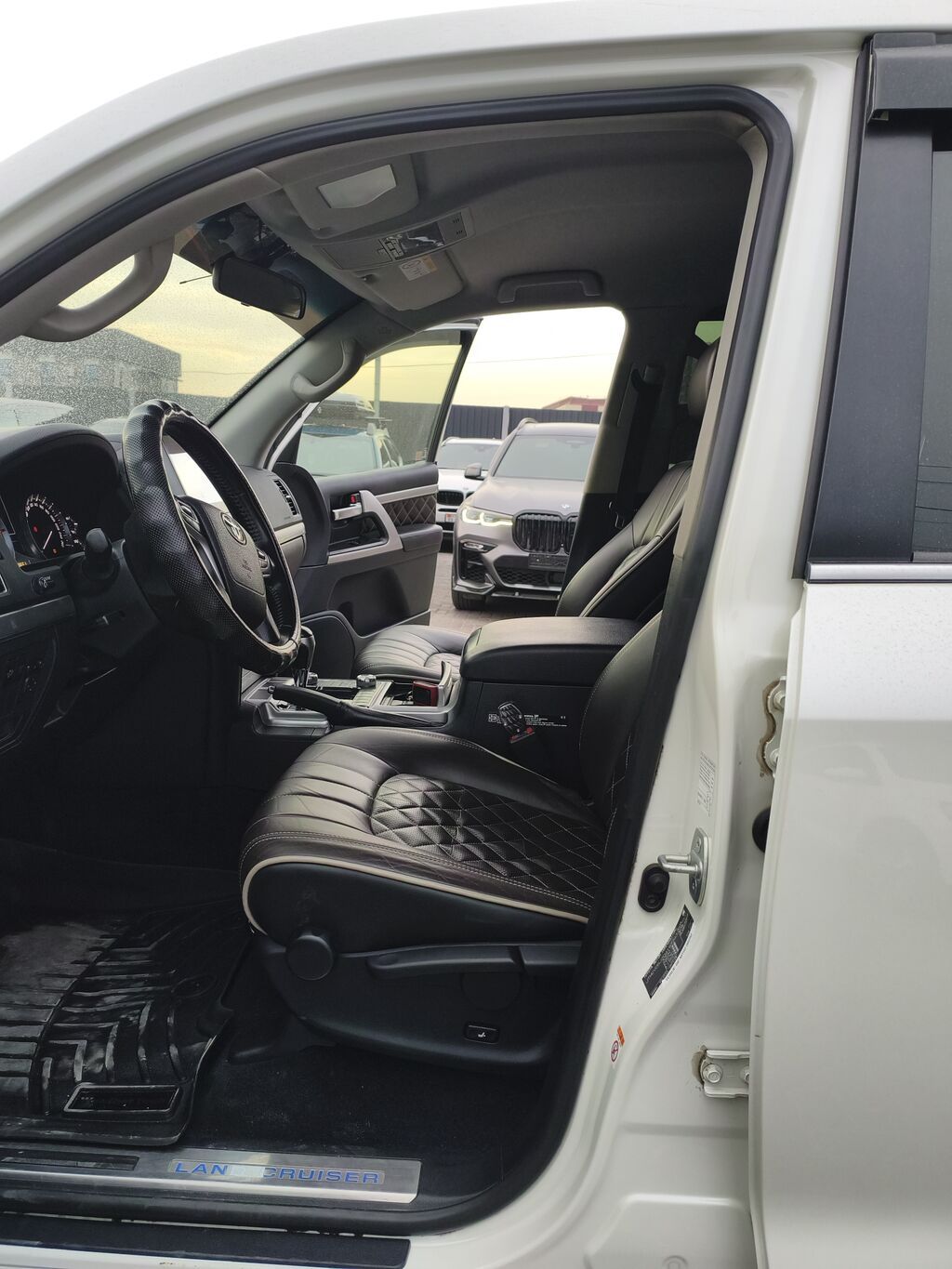 Toyota Land Cruiser: 2016 г., 4.5 л, Автомат, Дизель, Внедорожник: фото 6