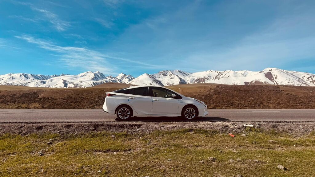 Продам Toyota Prius 2017 г., гибрид, 1.8 л: фото 2
