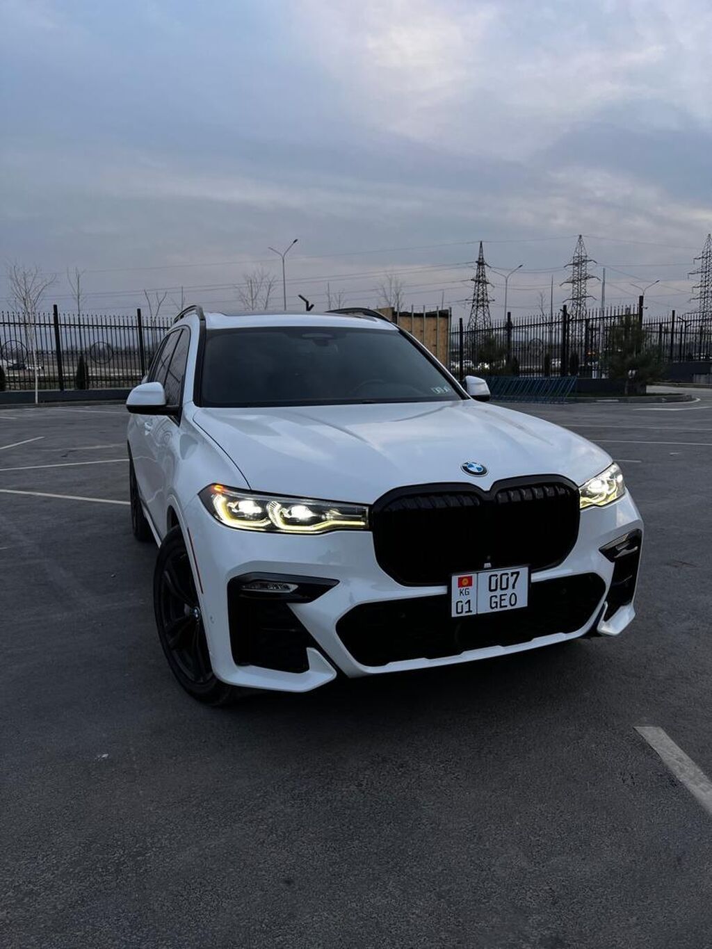 BMW X7: 2019 г., 3 л, Автомат, Бензин, Кроссовер: фото 2