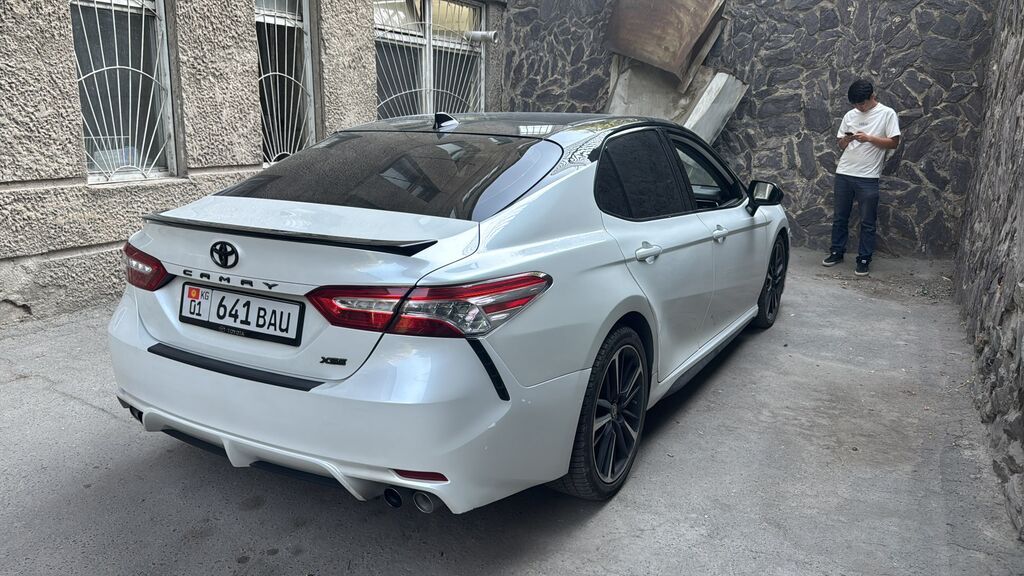 Toyota Camry: 2020 г., 2.5 л, Автомат, Бензин, Седан: фото 2