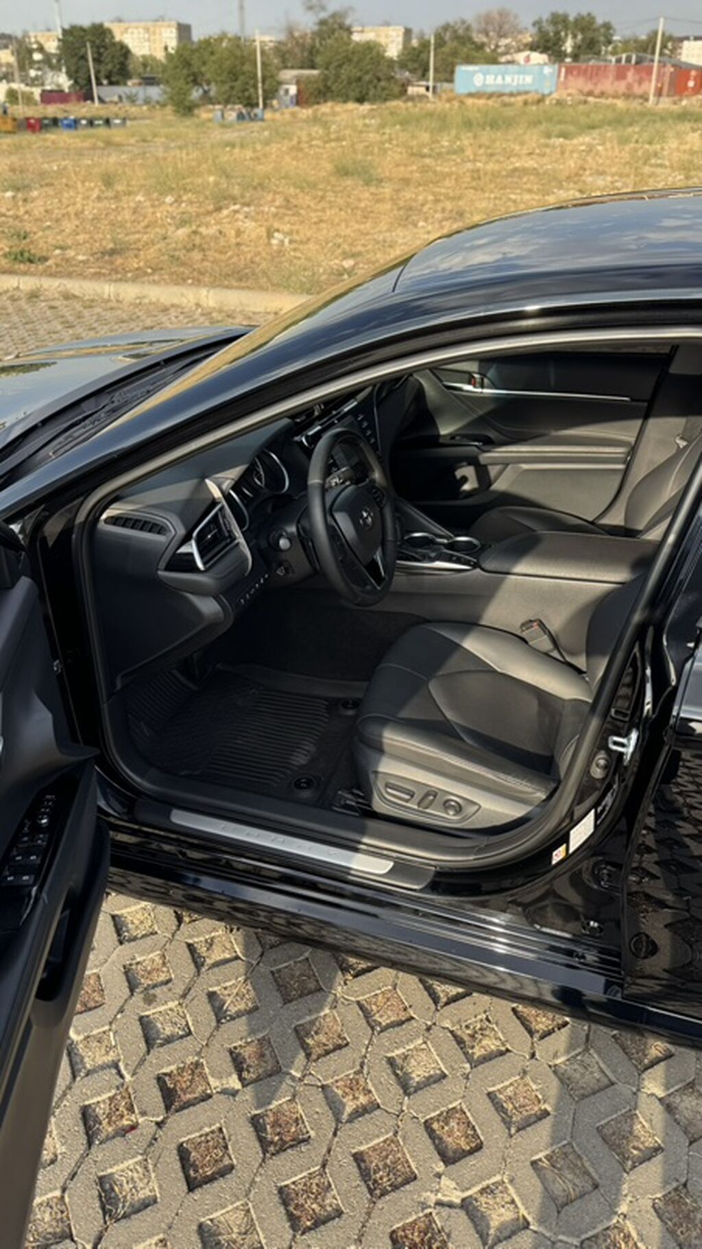 Toyota Camry: 2018 г., 3.5 л, Автомат, Бензин, Седан: фото 8