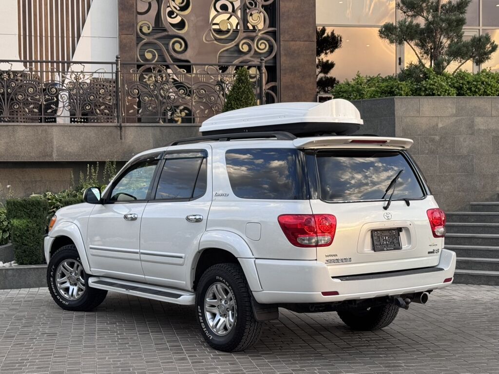 Toyota Sequoia: 2005 г., 4.7 л, Автомат, Бензин, Внедорожник: фото 3