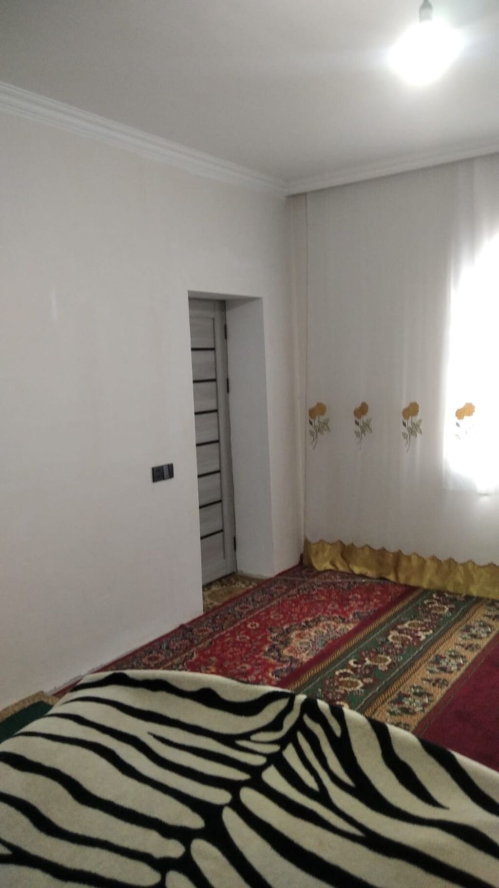 3 otaqlı, 105 kv. m, Kredit yoxdur, Orta təmir