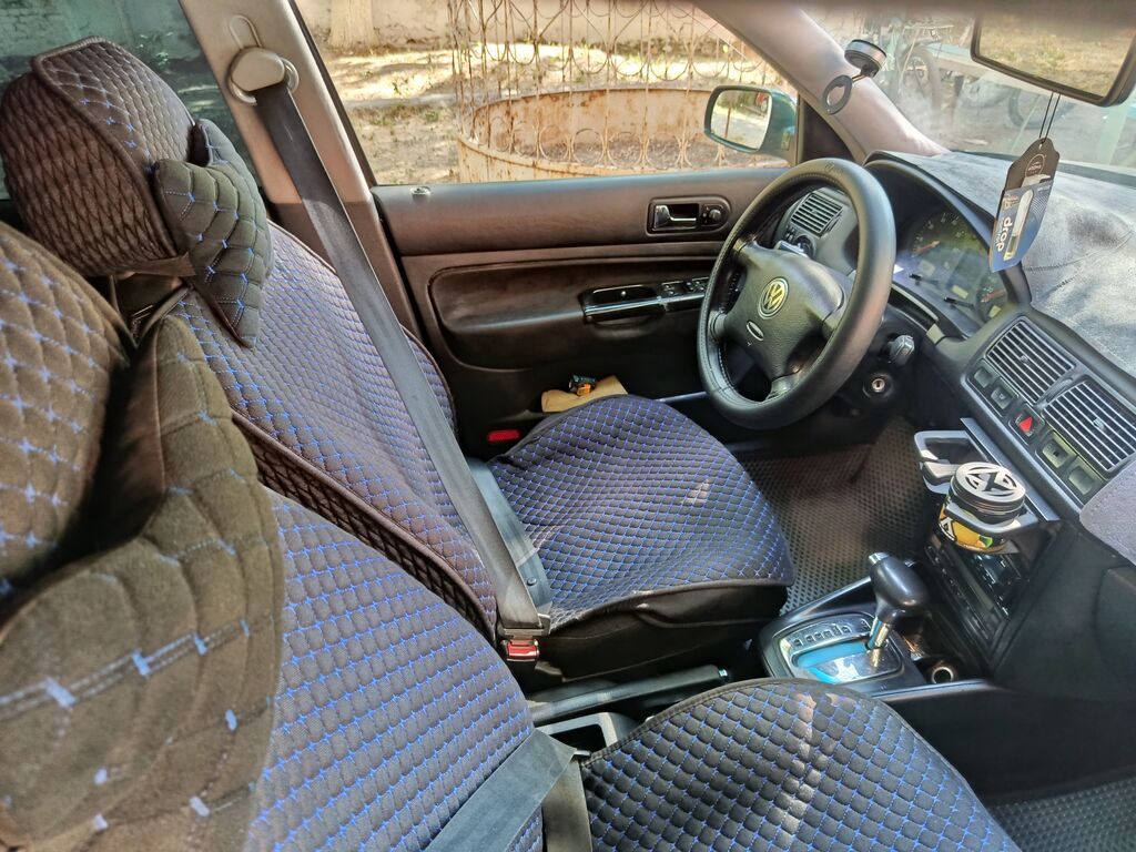 Volkswagen Golf: 2000 г., 1.6 л, Автомат, Бензин, Хэтчбэк: фото 2