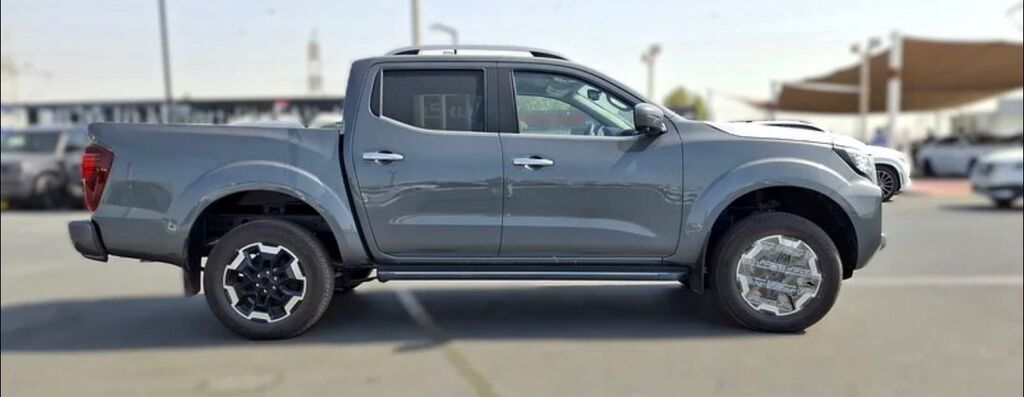 Nissan Navara: 2024 г., 2.5 л, Механика, Бензин, Пикап: фото 6