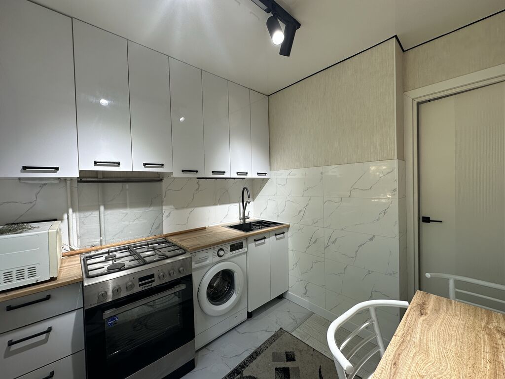 3 комнаты, 58 м², Юг-2 мкр 104 серия, 4 этаж, Евроремонт: фото 4