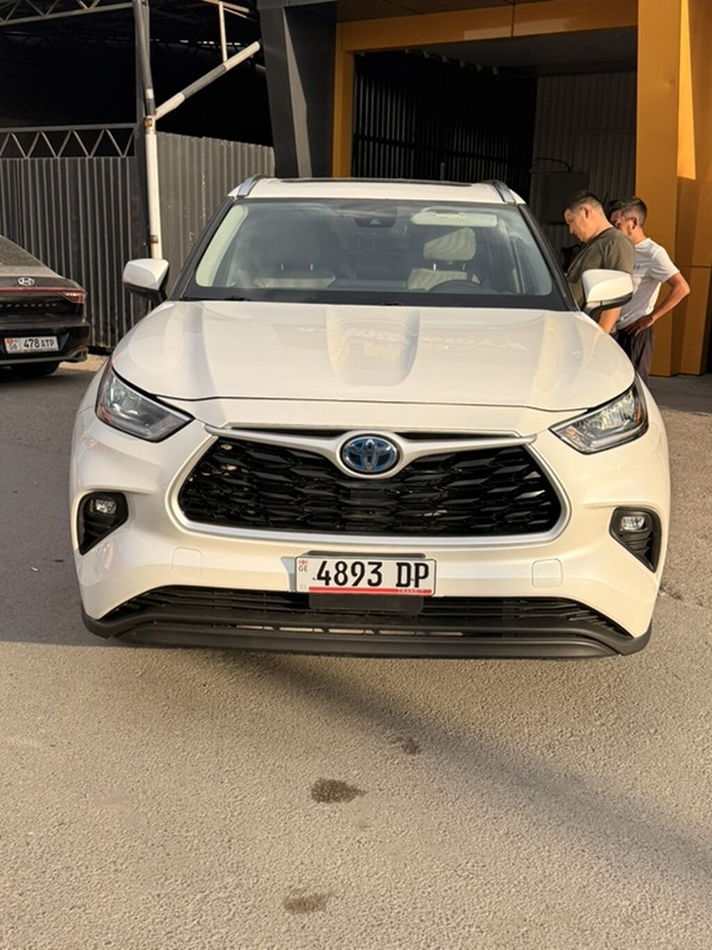 Toyota Highlander: 2021 г., 2.5 л, Вариатор, Гибрид, Кроссовер: фото 2