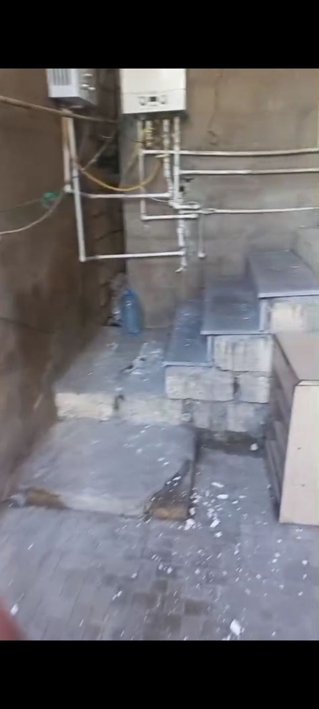 60 kv. m, 2 otaqlı, Kombi, Qaz, İşıq