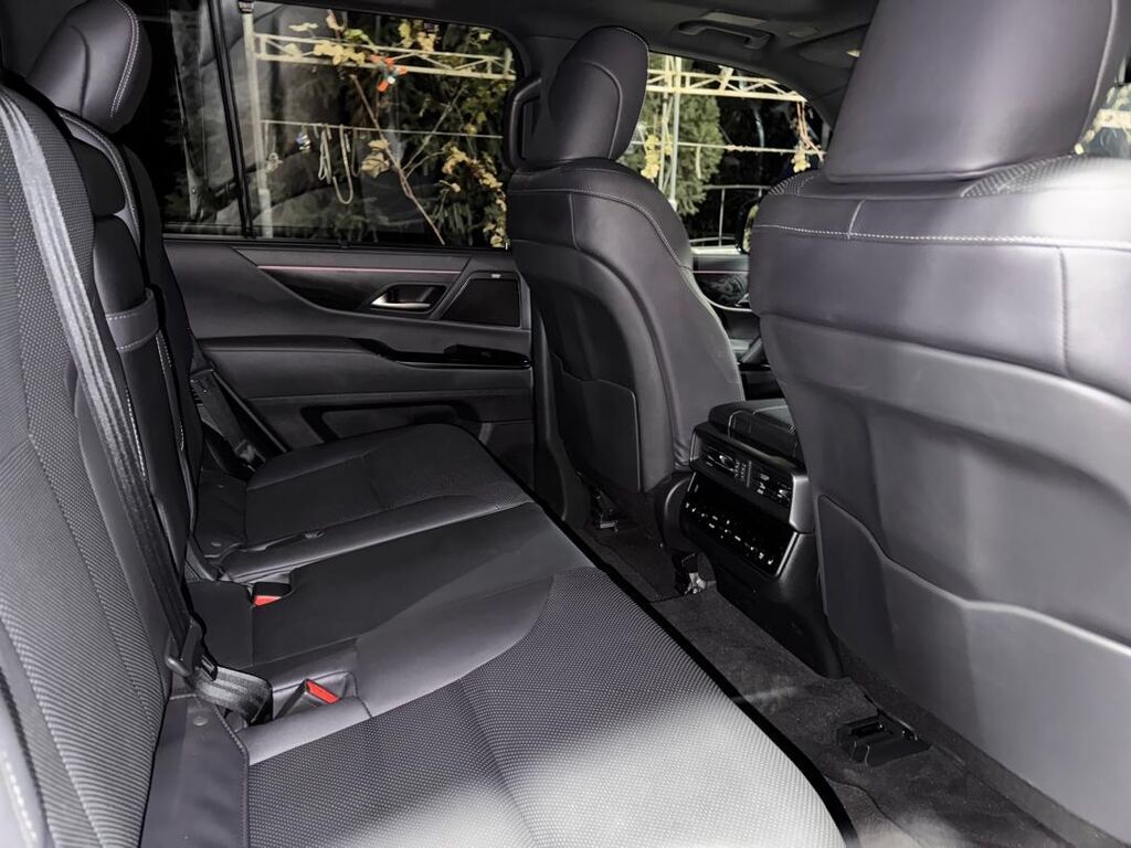 Lexus LX: 2022 г., 3.5 л, Автомат, Бензин, Внедорожник: фото 4