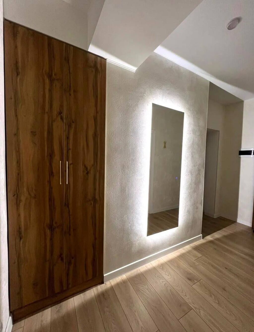 1 комната, 42 м², 10 этаж, Свежий ремонт: фото 1