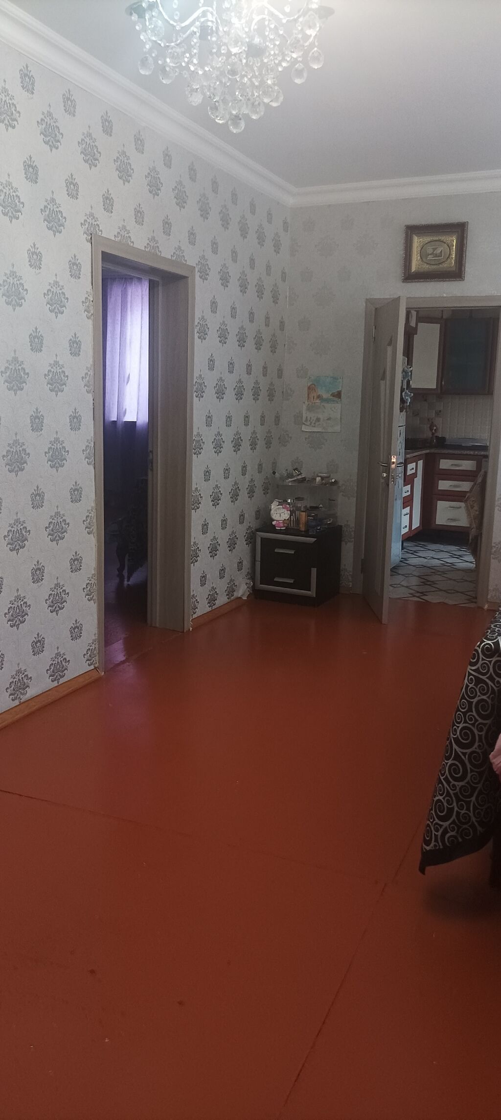 3 otaqlı, 100 kv. m, Orta təmir